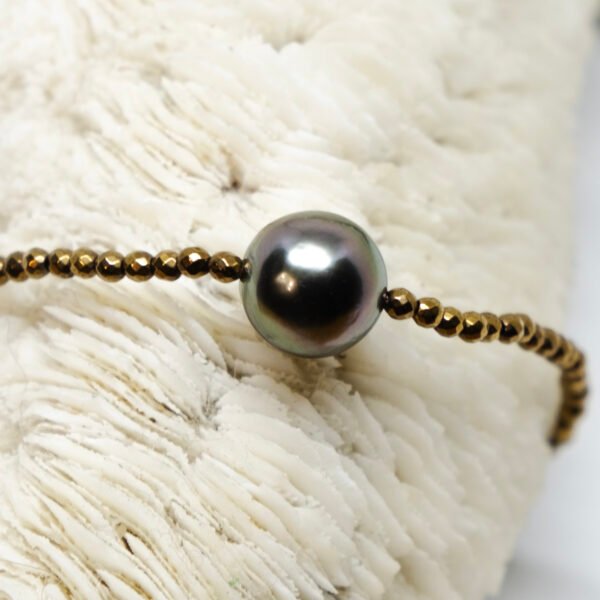Bracelet perle de Tahiti ronde ø 9-10 mm et hématites