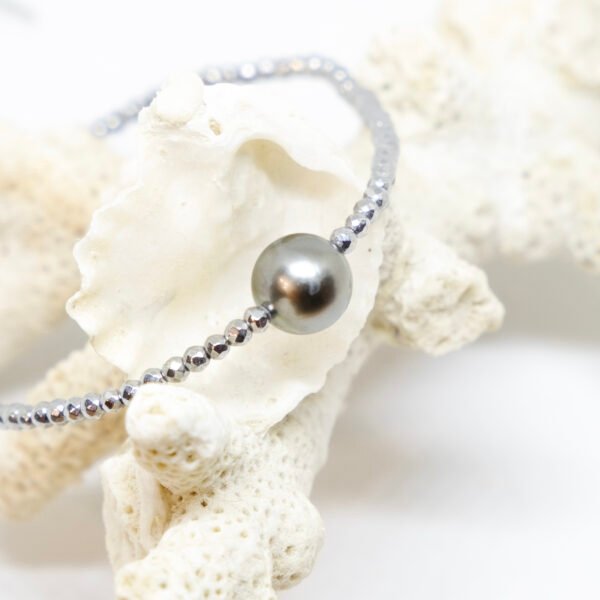 Bracelet perle de Tahiti ronde ø 7-8 mm et hématites