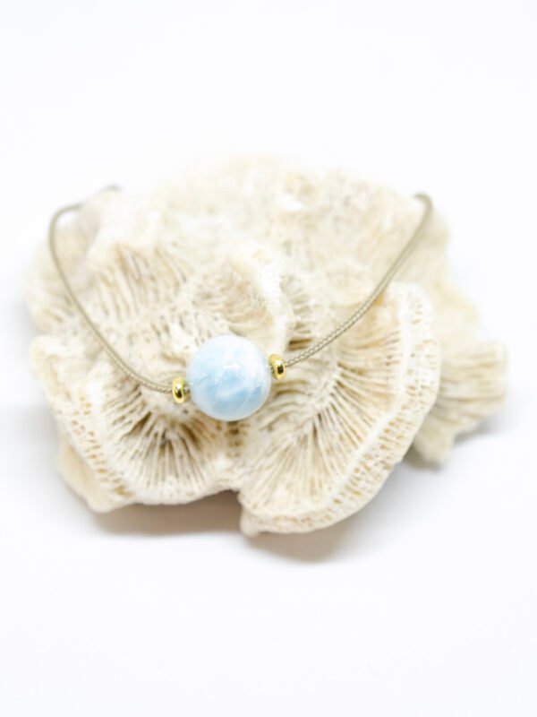 Ras le cou bille de Larimar et mokuba