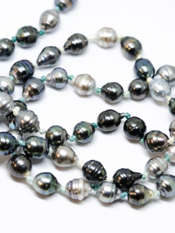 Sautoir perles de Tahiti baroques
