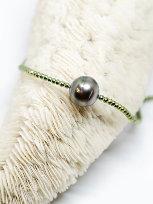 Collier ras le cou réglable, perle de Tahiti baroque et hématites