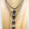 Collier ras le cou réglable, perle de Tahiti baroque, bélière et mokuba