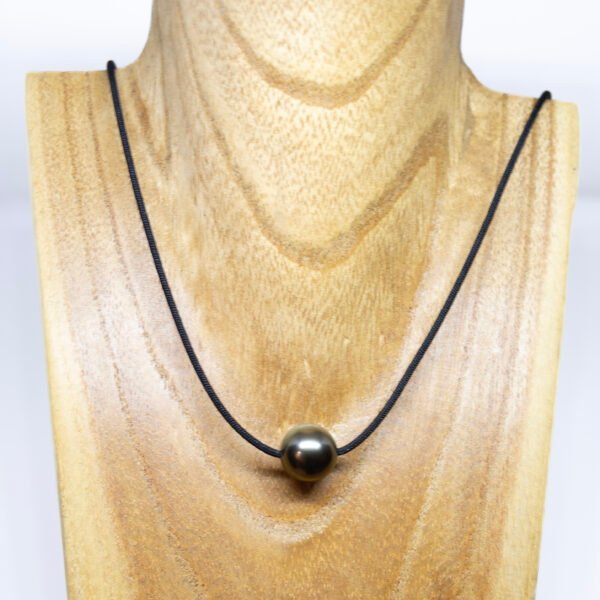 Collier perle de Tahiti ronde et mokuba