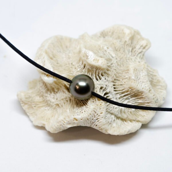 Collier perle de Tahiti ronde et mokuba