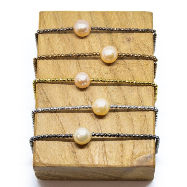 Bracelet perle d'eau douce pêche ø 9-10 mm et hématites