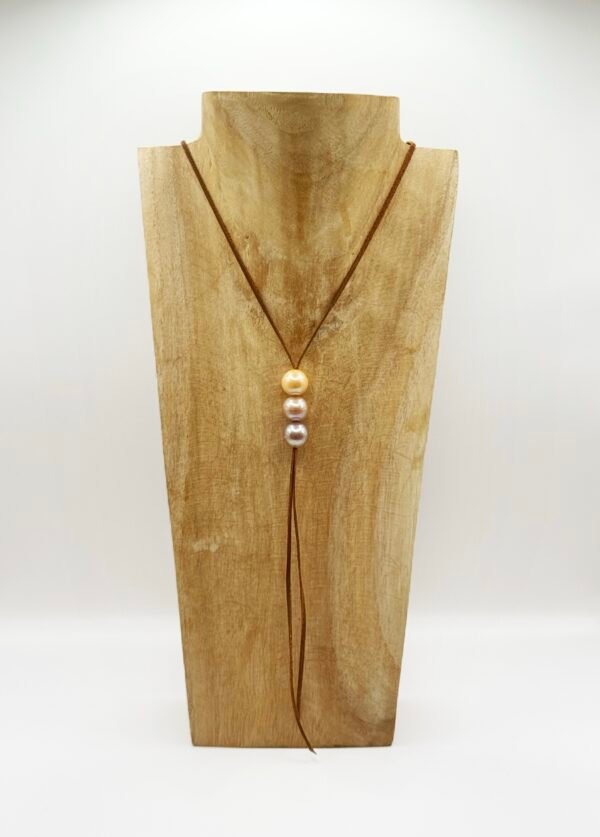 Sautoir cravate trilogie perles d'eau douce