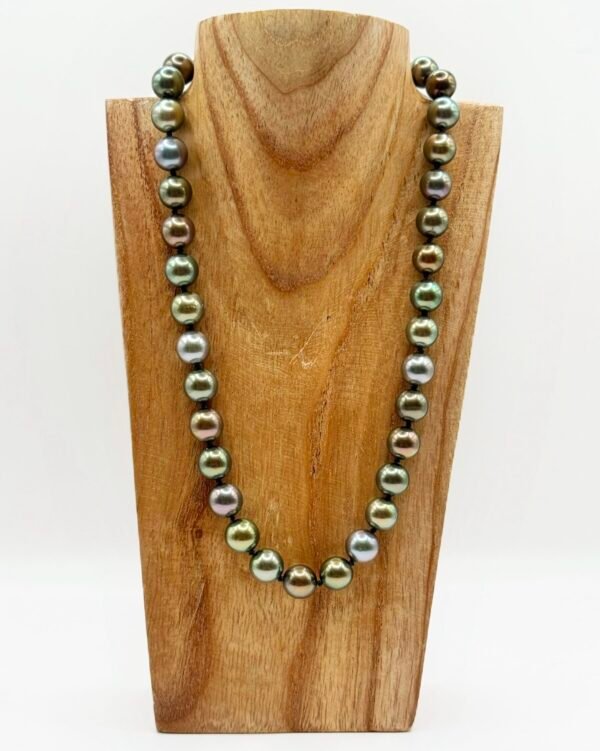 Collier de perles de Tahiti rondes