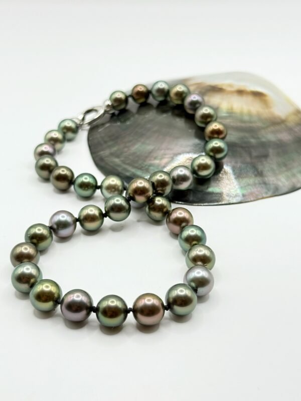 Collier perles de Tahiti rondes 9/10mm, 40cm